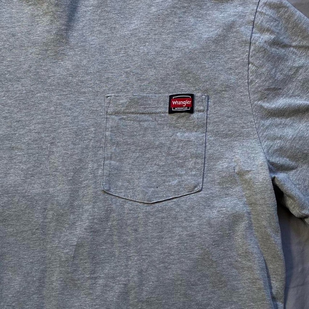 Heather Grey Wrangler pocket tee